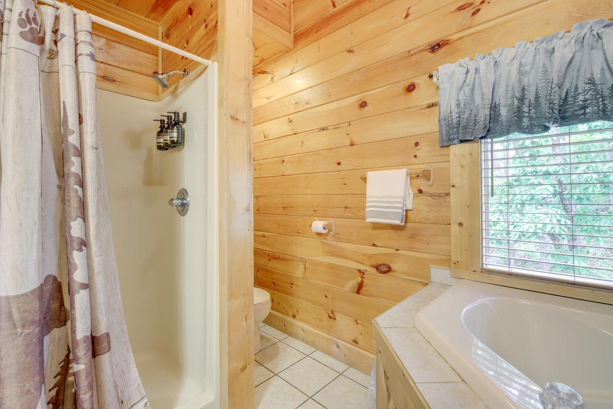 Sevierville Cabin With Deck Minutes To Pigeon Forge Kültér fotó