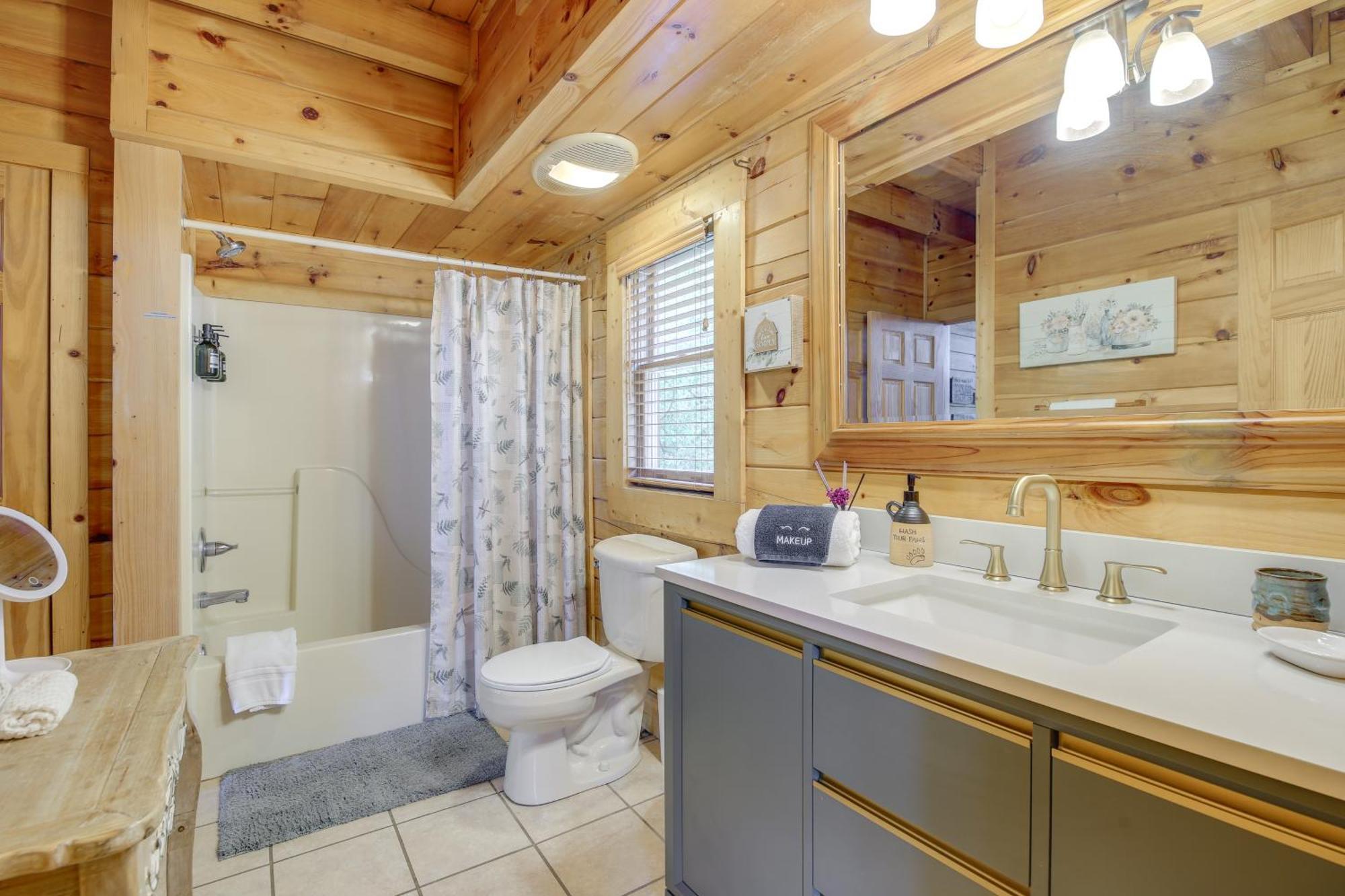 Sevierville Cabin With Deck Minutes To Pigeon Forge Kültér fotó