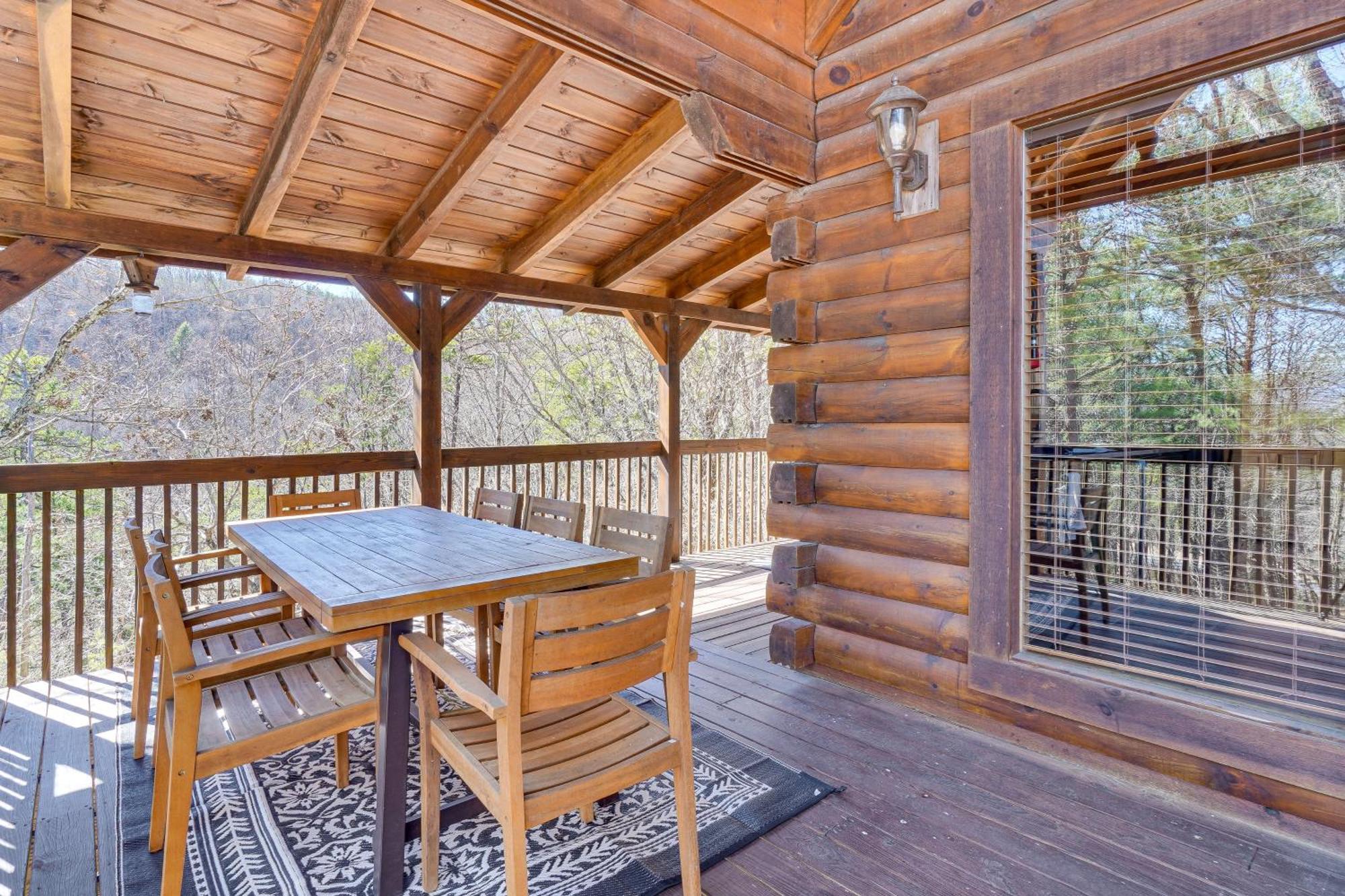 Sevierville Cabin With Deck Minutes To Pigeon Forge Kültér fotó